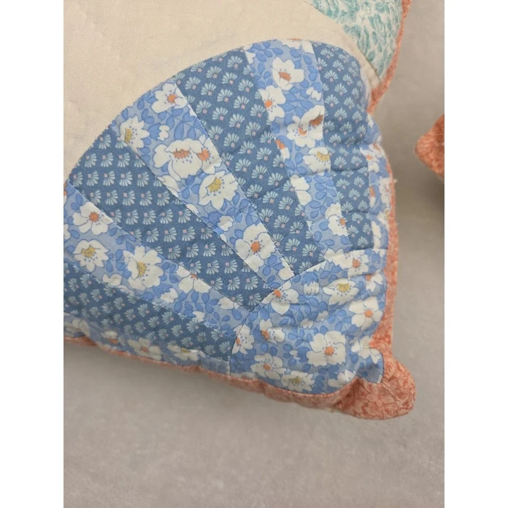 2 Vtg Granny Seashell Fan‎ Patchwork Throw Pillows Pastel Shabby Cottage 15x15